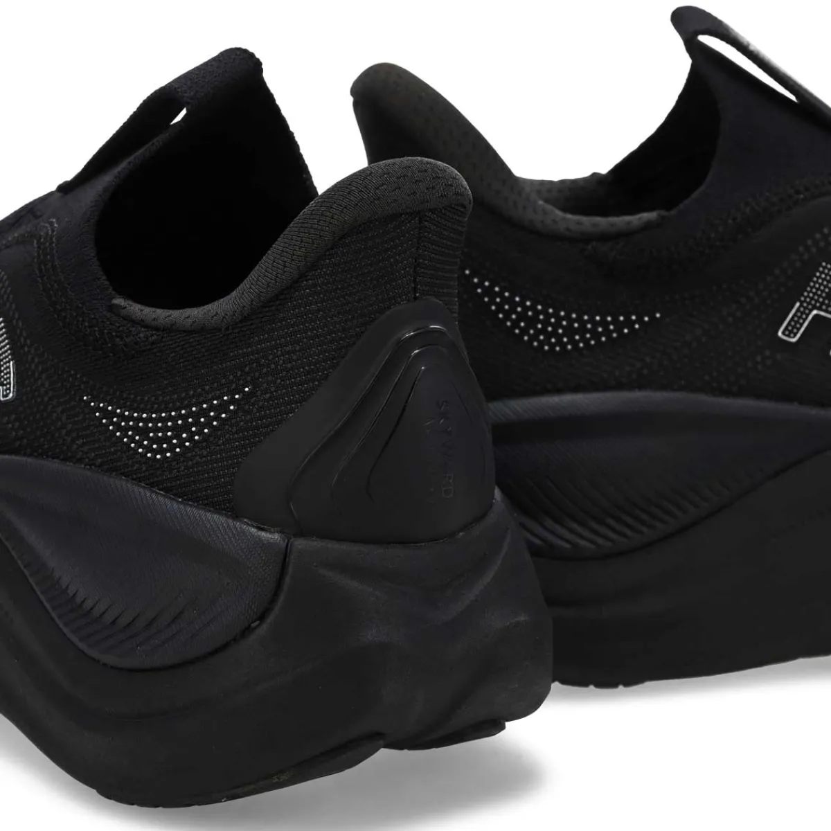 HOKA Skyward Laceless Men| Performance Runners